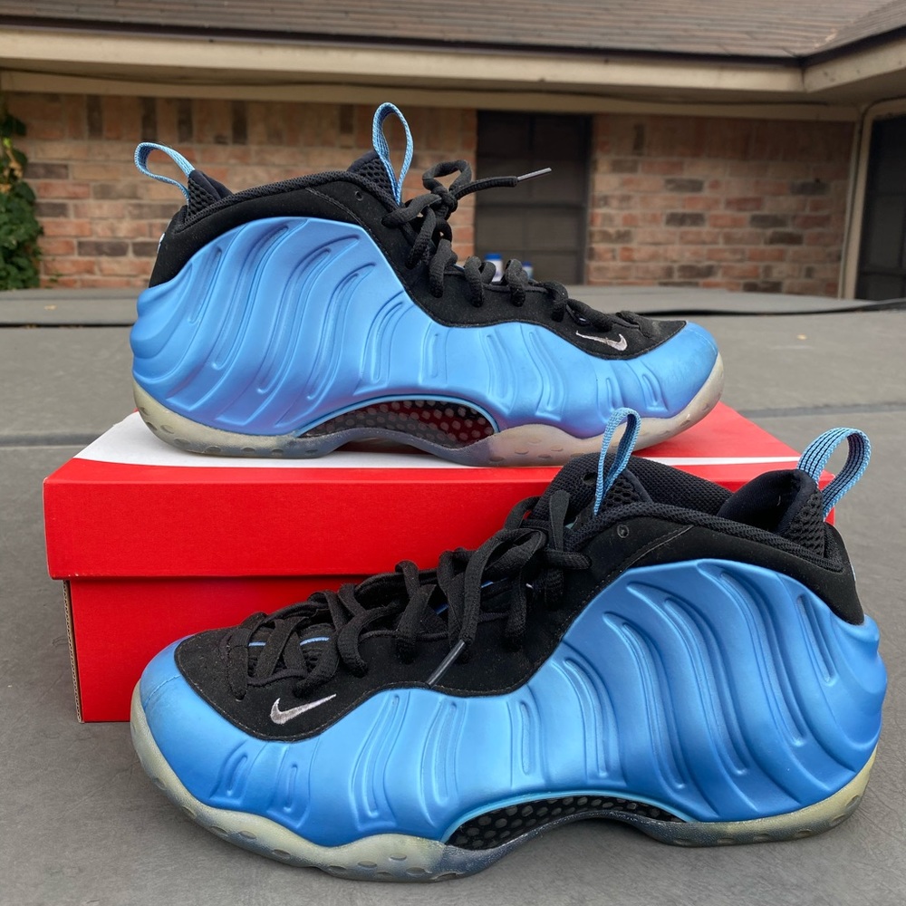 SOLD Nike Air Foamposite One “University Blue”